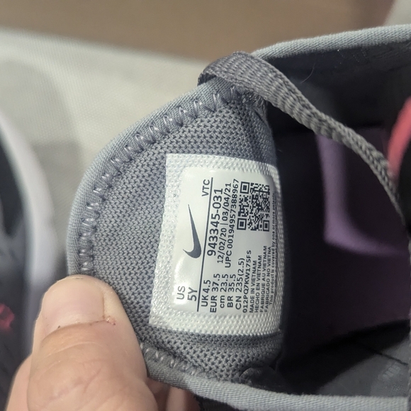 Nike Air Max sz 5 - Picture 8 of 8